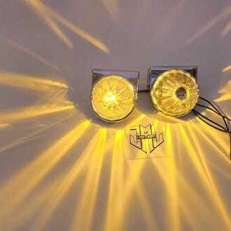 SS-1066 Universal Face-Down Mirror Light Bracket for Stud-mount Light - Fits Pete, KW, Freightliner