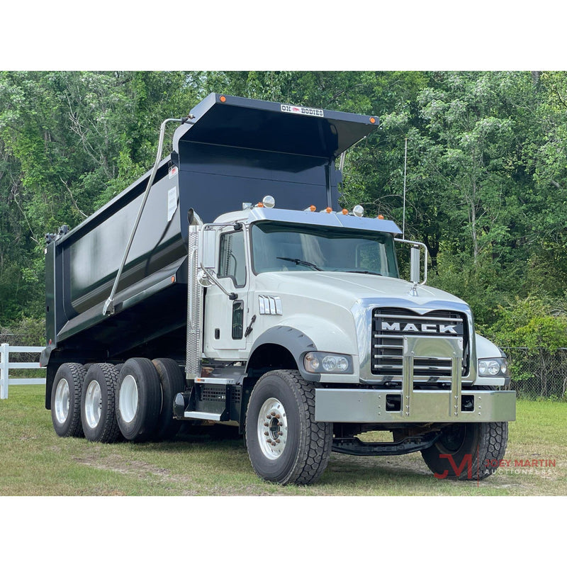 #GQ-0000-257 RD688, RD690 MACK 6" BREAK 14" SQUARE OPEN END BUMPER Dim Gray