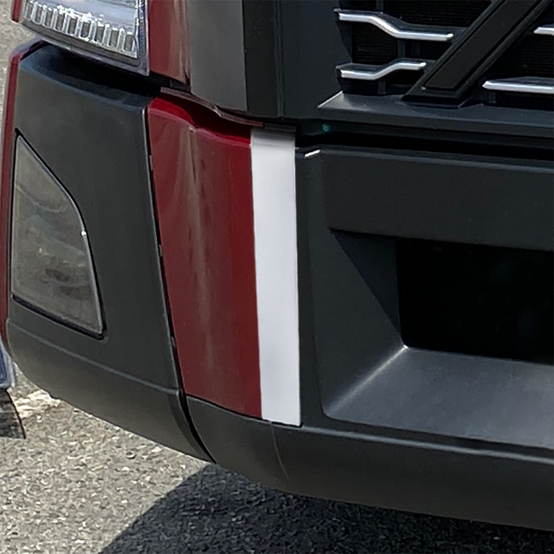 ABS Center Bumper Side Trim For 2018-2022 Volvo VNL - Passenger