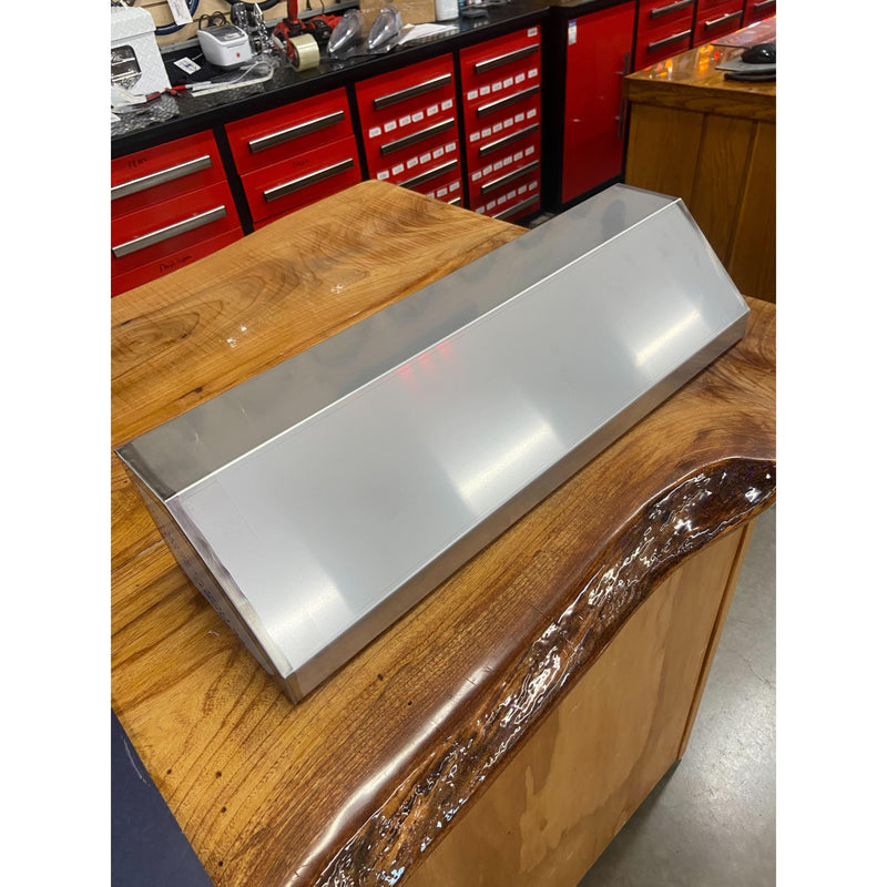 IC987000-14 UNIVERSAL AIRLINE BOX BLANK; NO HOLES; POLISHED 304 S.S. Sienna