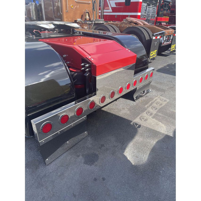 Montaje del marco del parachoques trasero con barra en T invertida, con 12 orificios para luces de 4" en la parte inferior. Acero inoxidable con refuerzo interno. Aduanas de Iowa