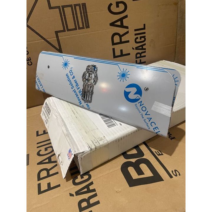 B822003 FENDER GUARD Pair W9L `89+ FLUSH MOUNT (With Kenworth logo)